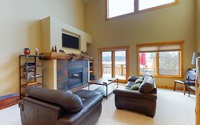 Spruce Ridge Retreat